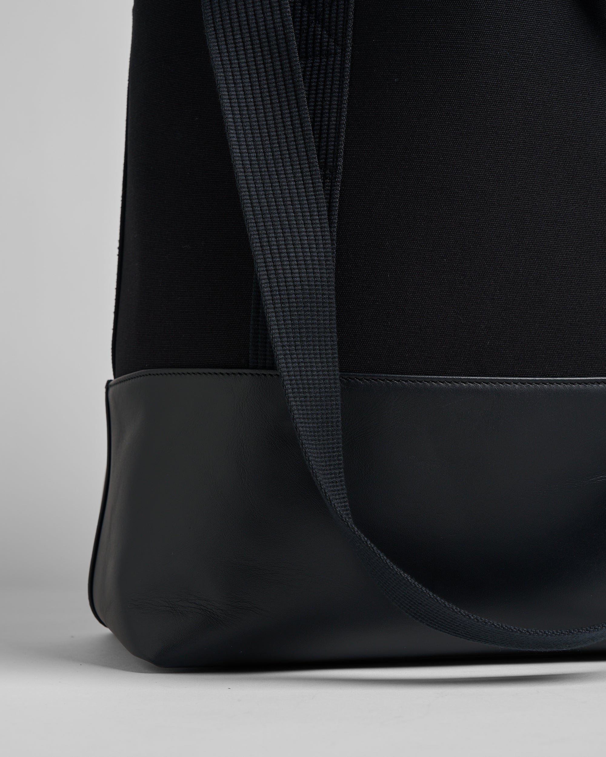 Canvas & Leather Daily Tote Bag